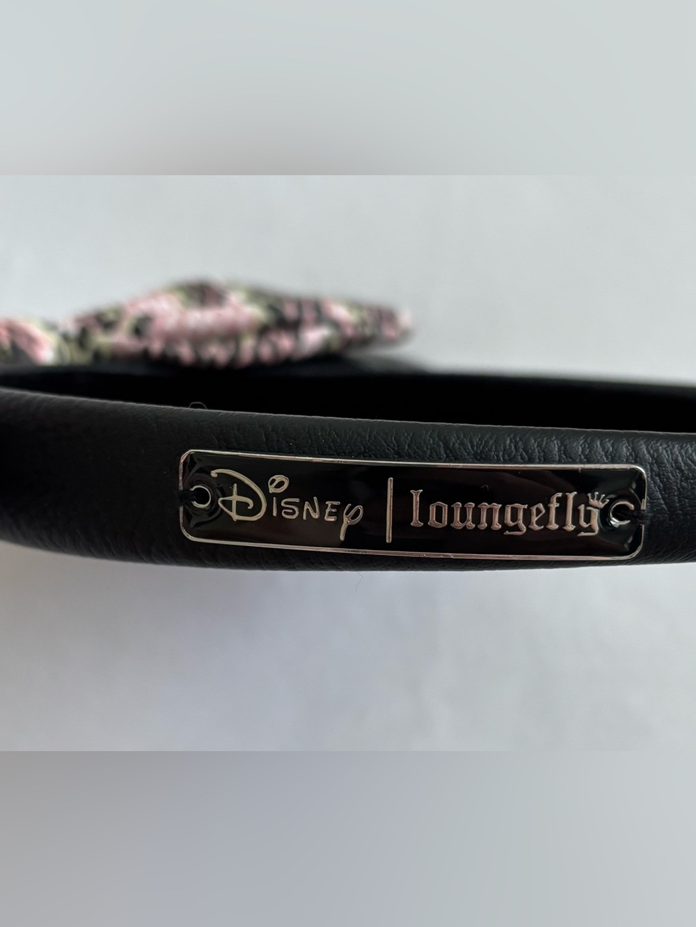 Disney Loungefly Wild About Disney Animal Print Bow Minnie Mouse Ear Headband - Picture 4 of 9